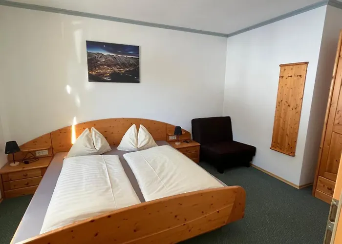 アパート Haus Bergblick オーバータウエルン