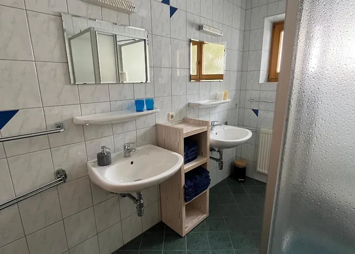 アパート Haus Bergblick オーバータウエルン